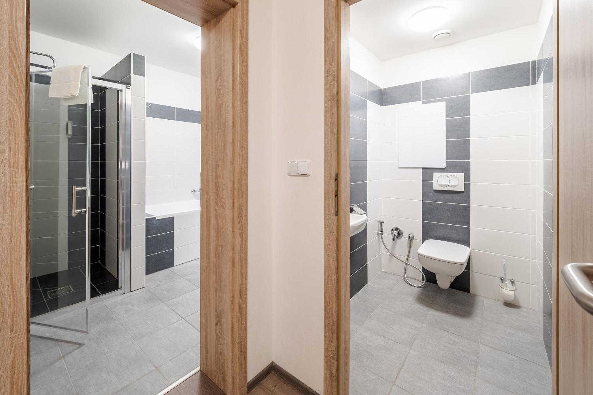 Private Luxury Apartments - Apartman G3 Frymburk Ngoại thất bức ảnh
